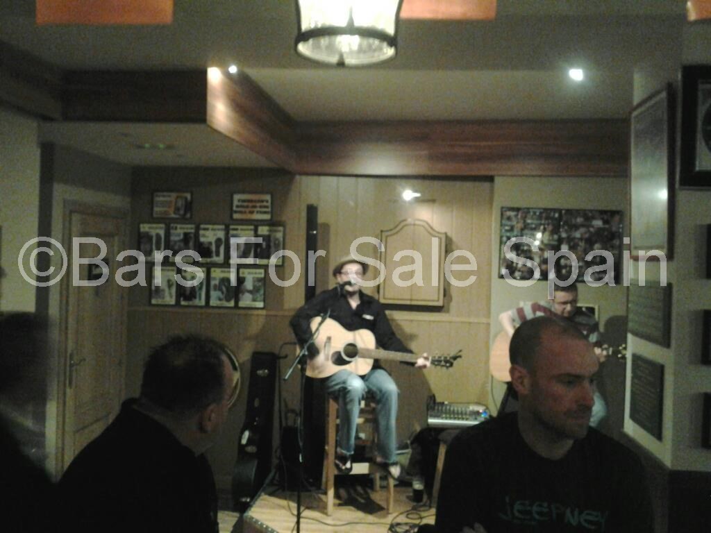 Irish Drinks Bar For Sale in Fuengirola, Malaga, Spain Bars for sale Spain