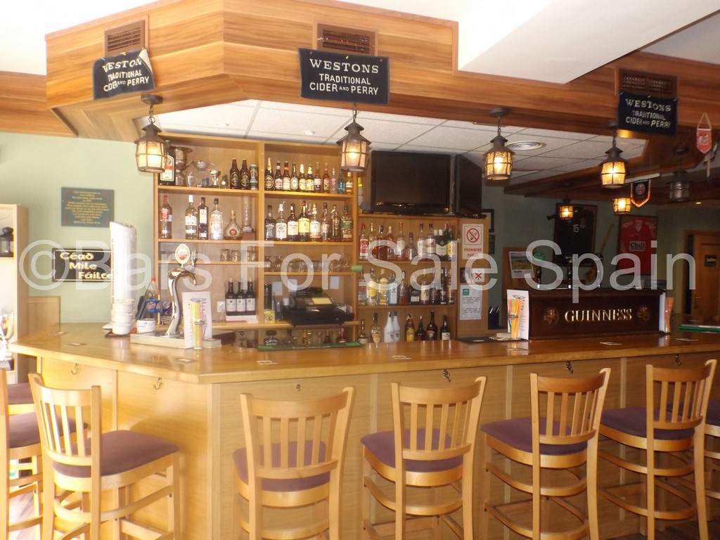 Irish Drinks Bar For Sale in Fuengirola, Malaga, Spain Bars for sale