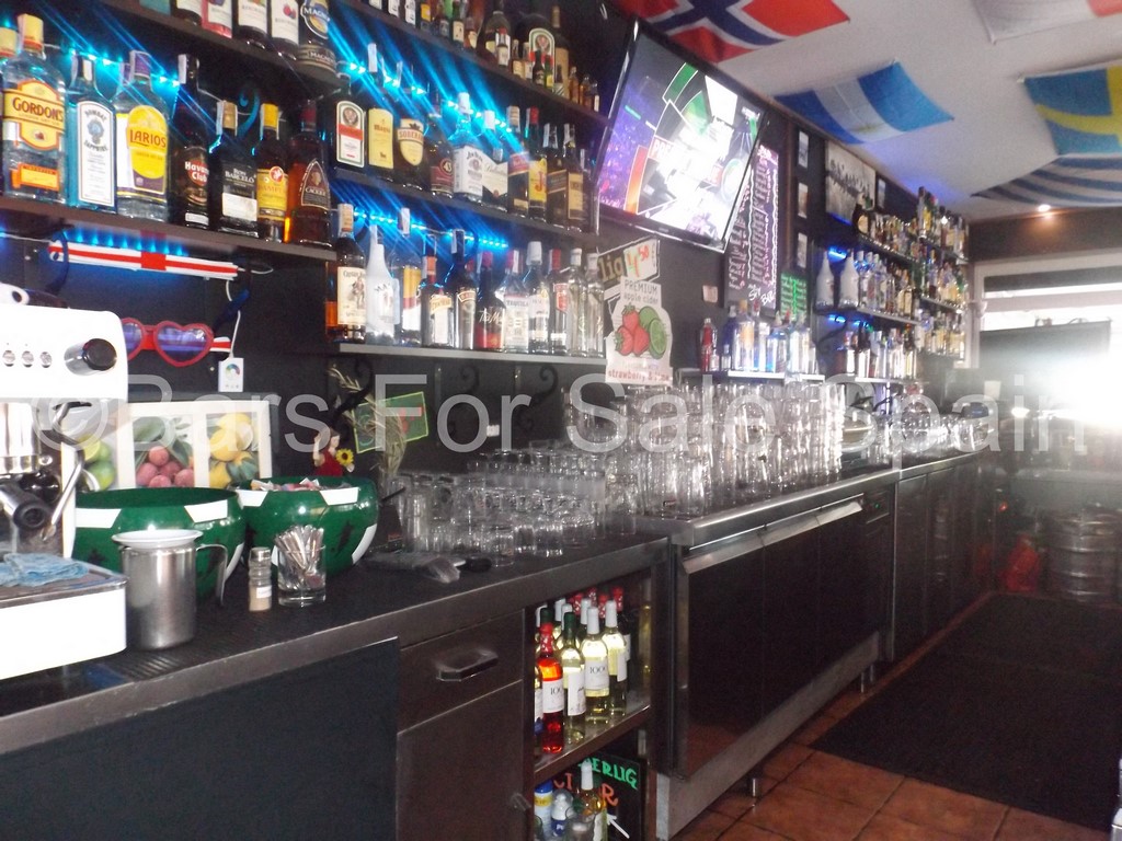 Snacks bar For Sale in Fuengirola, Malaga, Spain Bars for sale Spain