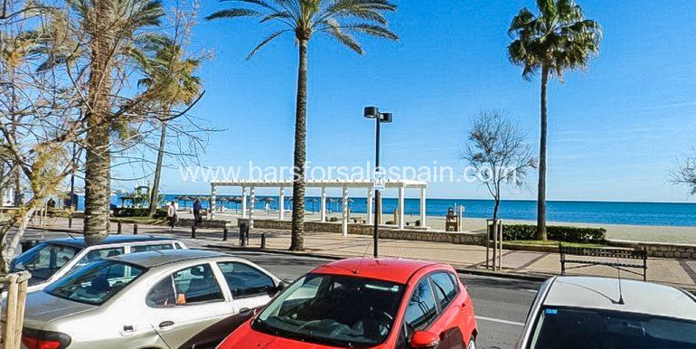 F11585 (48) (Copy)