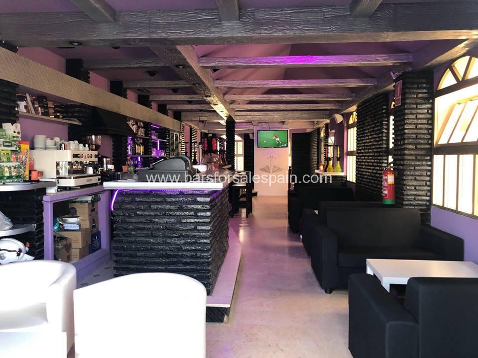 Stunning Lounge Bar / Restaurant in Fuengirola, Malaga, Spain
