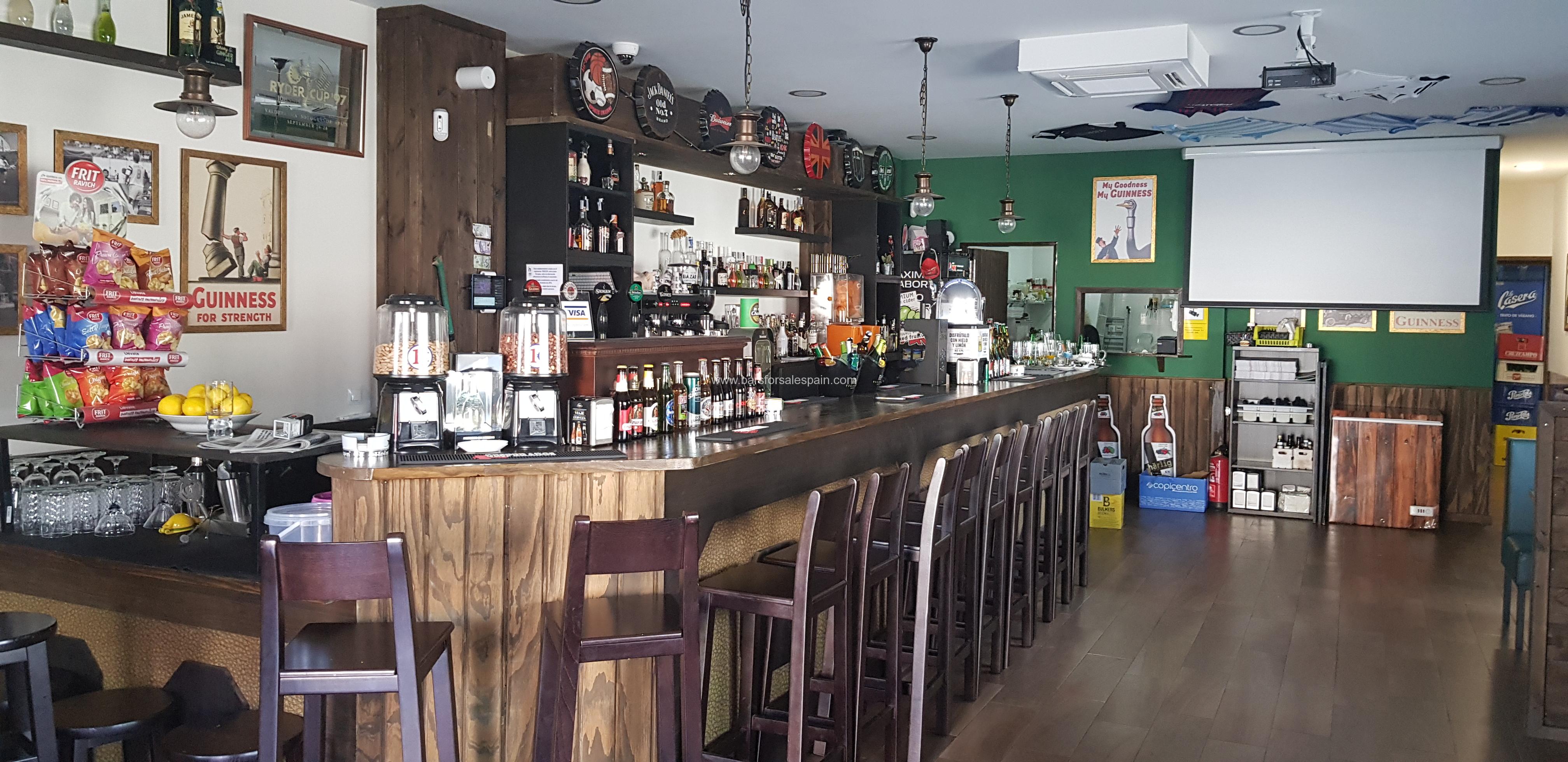 Fantastic Sports Cafe Bar in Torremolinos, Costa del Sol, Malaga, Spain