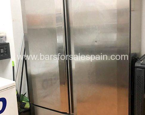 86c03c02-d115-4273-b67b-78e9e903b10b