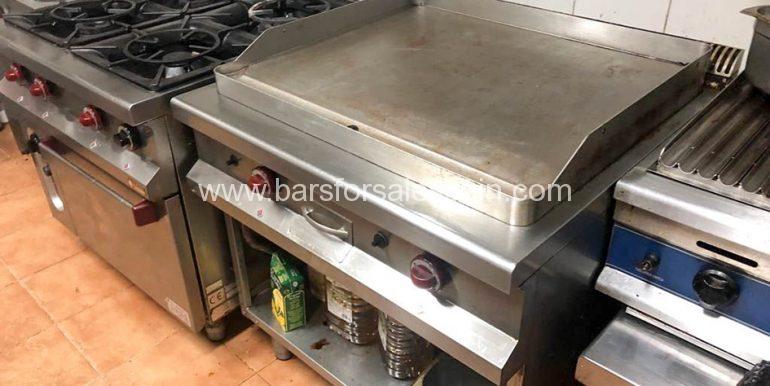 e887870e-cd69-43a7-9193-f2002fb9ea84