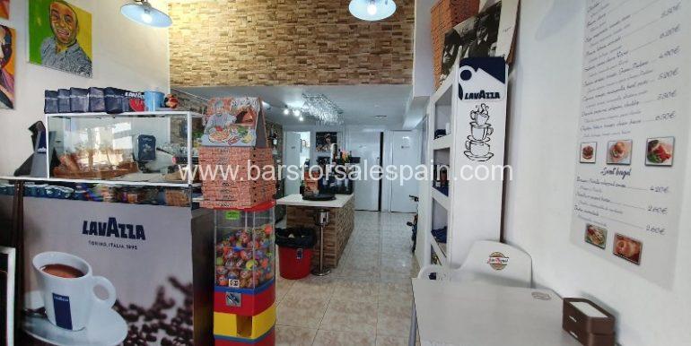 9b44de7a-186c-4904-ab03-ff2755e8afa7_800x600